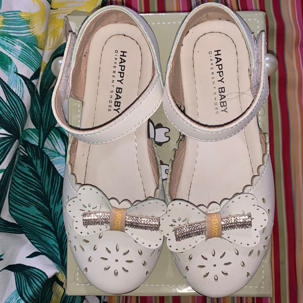 Cream Girl Dress Shoes